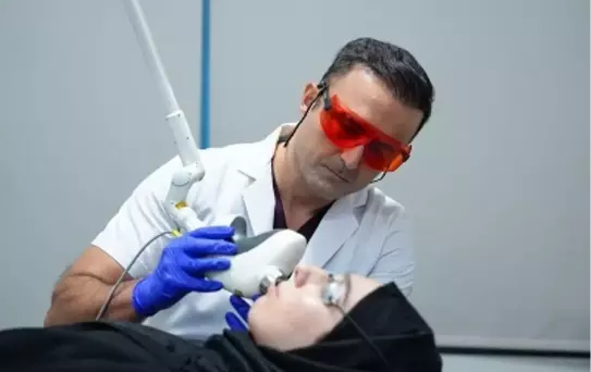 Akne İzlerinin Tedavisinde Koruyucu Hekimlik Önemli