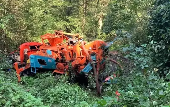 Giresun'da Patoz Uçuruma Yuvarlandı, 1 Ölü