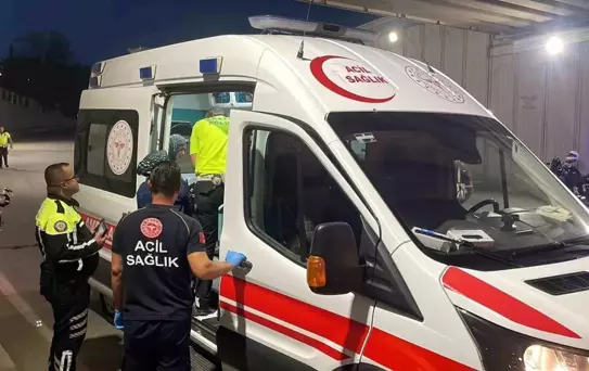 Karaman'da Motosiklet Kazası: Genç Kız Yaralandı