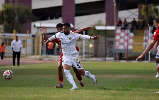 Aliağaspor FK, Somaspor'u 3-0 Mağlup Etti