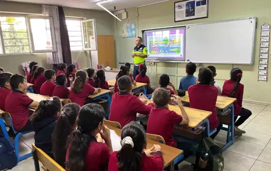 Öğrencilere Trafik Eğitimi