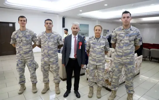 Manisalı Şehit Aileleri ve Gaziler, İzmir Çiğli Hava Üssünü Ziyaret Etti