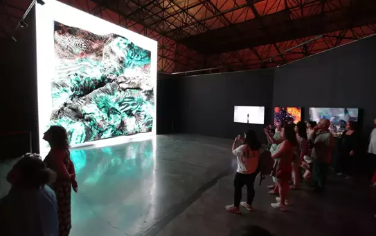 Refik Anadol Sergileri Uzatıldı