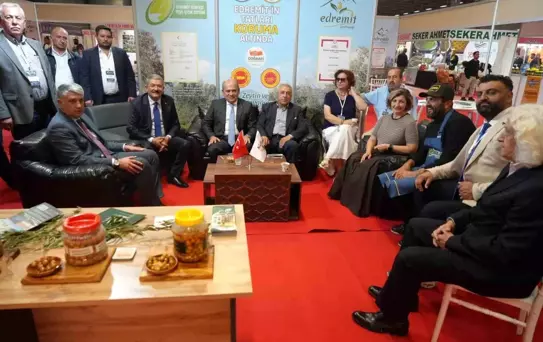 Edremit Ticaret Odası, Van Gurme ve Gastronomi Fuarı'nda Zeytinyağını Tanıttı