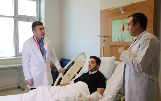 Motosiklet Kazasında Ölümden Döndü