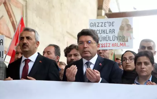 DÜNYANIN GÖZÜ ÖNÜNDE BİR SOYKIRIM SUÇU İŞLENDİ