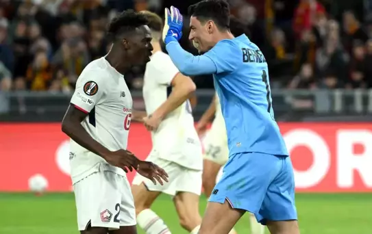 Berke Özer Roma'ya Penaltı Şoku Yaşattı