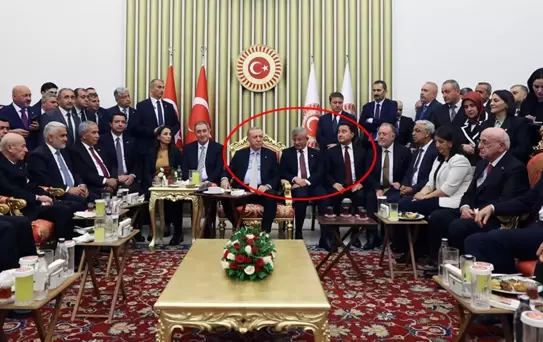 Erdoğan'ın Davutoğlu ve Babacan'ı yanına almasına sürpriz yorum: Önümüzdeki günlerde...