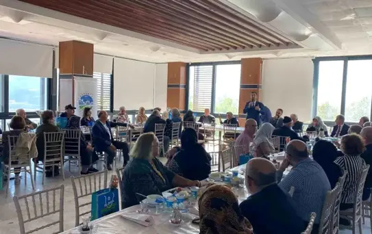 Sakarya Büyükşehir Belediyesi'nden Dünya Yaşlılar Günü Etkinliği