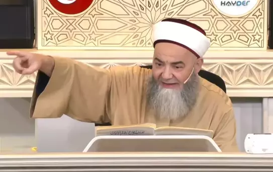 Cübbeli Ahmet Hoca resmen öfke kustu: Şerefsizler, dinleyin!