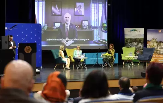 İnegöl Belediyesi, Polonya Rzeszow Üniversitesi ile Eğitimde İş Birliği Yürütüyor