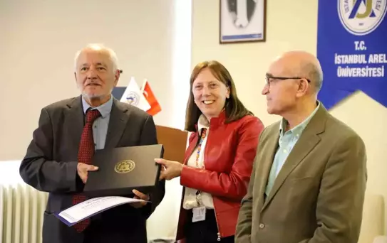Dijital Çağın Riskleri Tartışıldı
