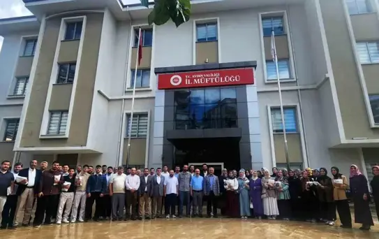 ADÜ İlahiyat Öğrencilerine Kahvaltı Programı