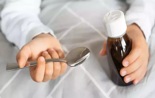 İçtikleri öksürük şurubu 11 çocuğun sonu oldu! Doktor gözaltında