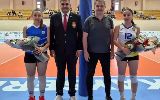 Kayseri Voleybol Ligi'ne Galibiyetle Başladı