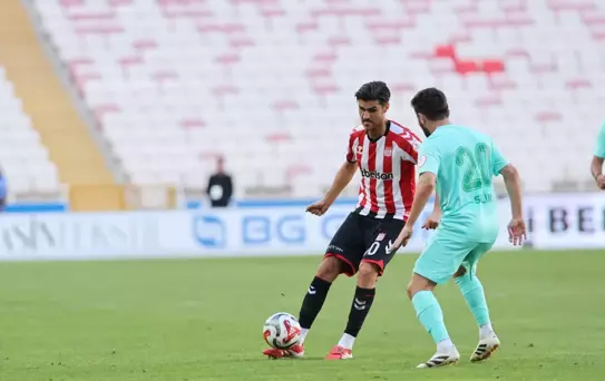 Sivasspor ve Serikspor 0-0 Beraberlik