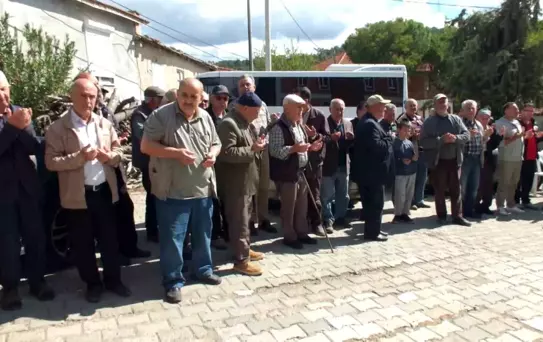 Balıkesir'de Zeytin Üreticileri Yağmur Duası Yaptı