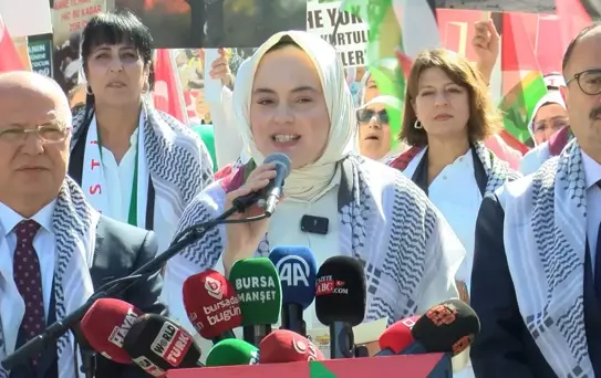 Gazze İçin Sessiz Çığlık Etkinliği Bursa'da Düzenlendi