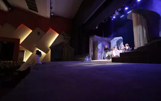 Sevdalinka: Savaşın Dramı Tiyatroda