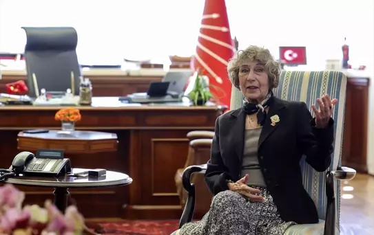 Özgür Özel, Ayşe Kulin'i Kabul Etti