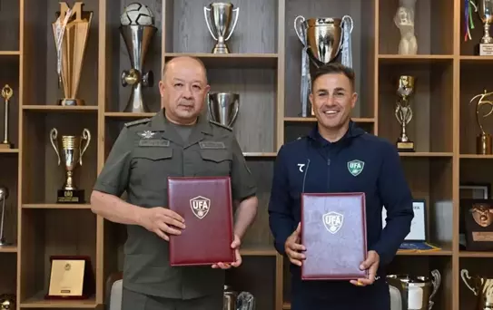 Fabio Cannavaro, tarihinde ilk kez Dünya Kupası'na katılacak takımın başına geçti