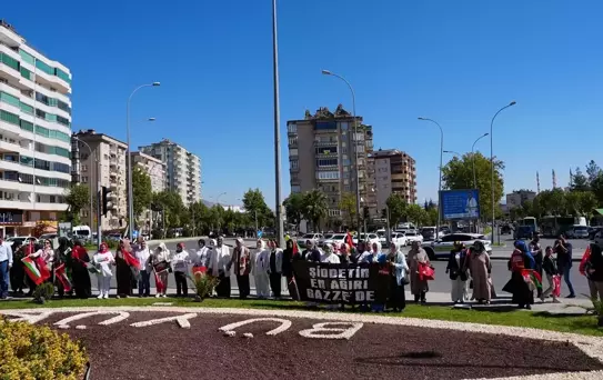 Gaziantep ve çevre illerde 'Gazze İçin Sessiz Çığlık' etkinliği düzenlendi