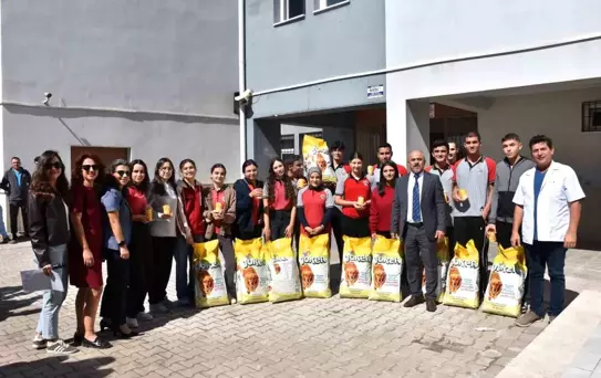 Germencik Lisesinden Sokak Hayvanlarına Anlamlı Bağış