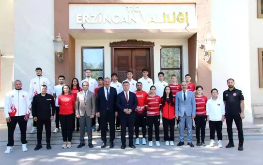 Erzincan Valisi Aydoğdu Amatör Sporcuları Kabul Etti
