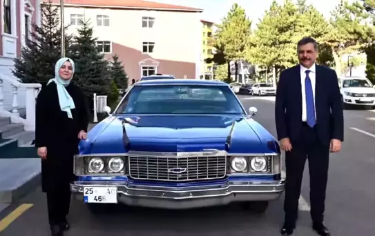 Vali Çiftçi'nin Nostaljik Araç Turu