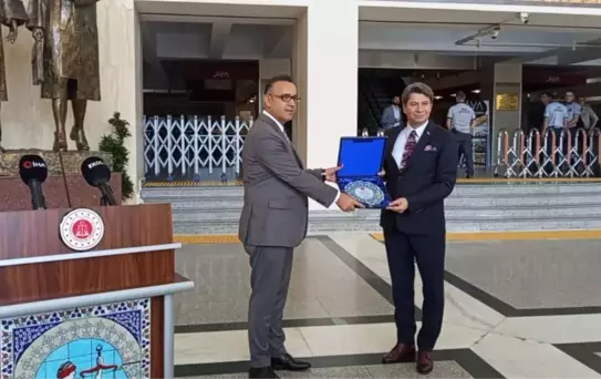 Bakırköy Adliyesi'nde Veda Töreni