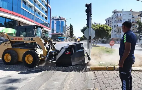 Antalya'da Sinyalizasyon Yenileme Çalışmaları