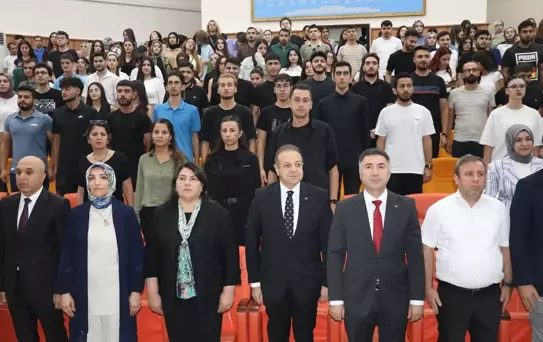 Büyükelçi Bağış Batman'da 'Türkiye Yüzyılı' programında konuştu Açıklaması
