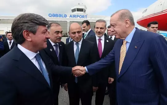Cumhurbaşkanı Erdoğan, Azerbaycan'a geldi