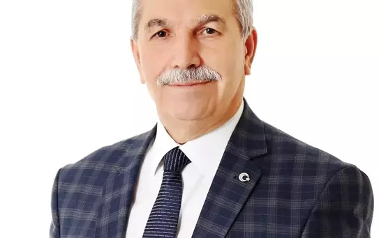 Eski Başkan Demirtaş Trafik Kazası Geçirdi