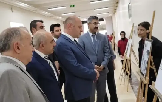 Diyarbakır'da Sanatla Değerler Sergisi