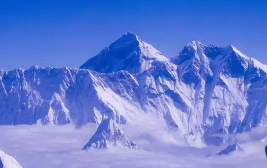 Everest'te Fırtına: 200 Dağcı Tahliye Edildi