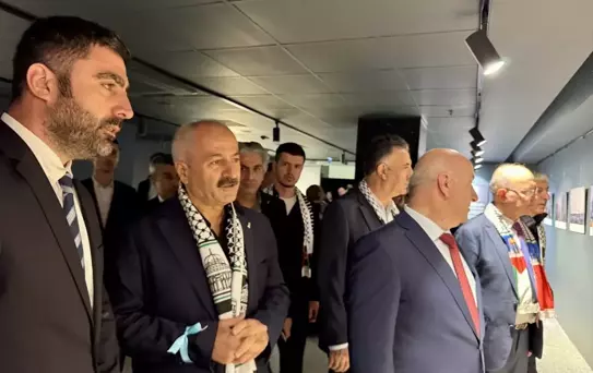 Gazze Suçları Sergisi Gebze'de Açıldı
