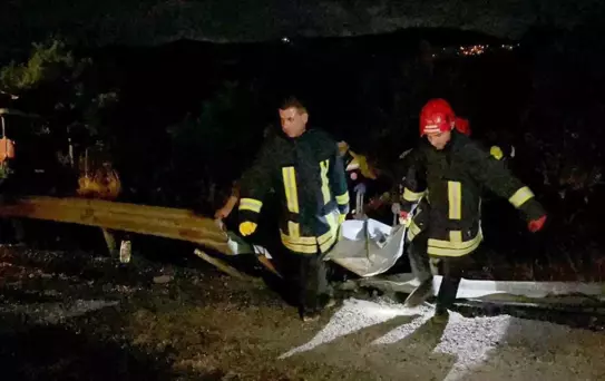 Beyşehir'de Kamyon Devrildi: 2 Ölü, 1 Yaralı