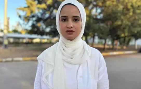 Gazze'deki Ailesi İçin Endişeli Öğrenci