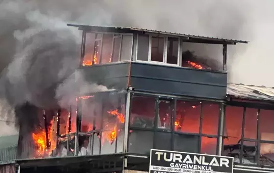 Dilovası'nda Kontenyer Yangını