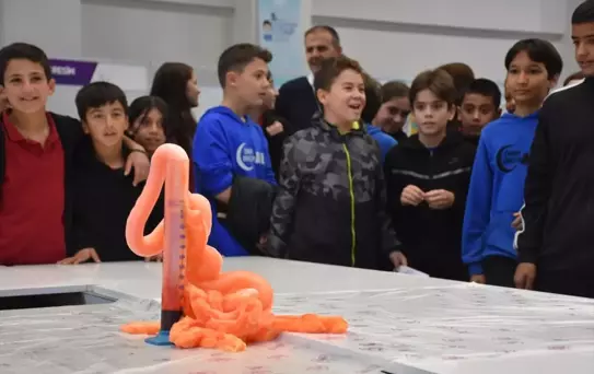 Karaman'da Bilim Şenliği Açıldı