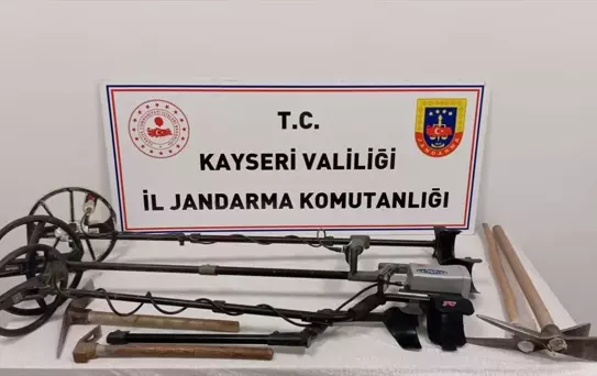 Kayseri'de İzinsiz Kazı Yapan 4 Şüpheli Yakalandı