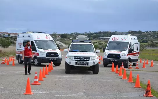 Sinop'ta Ambulans Sürüş Güvenliği Eğitimi