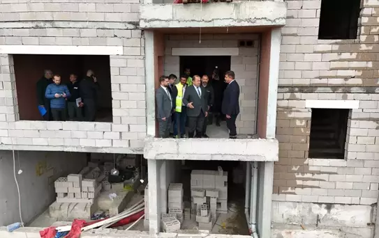 Düzce'de TOKİ İnşaatına Vali Aslan'dan Ziyaret