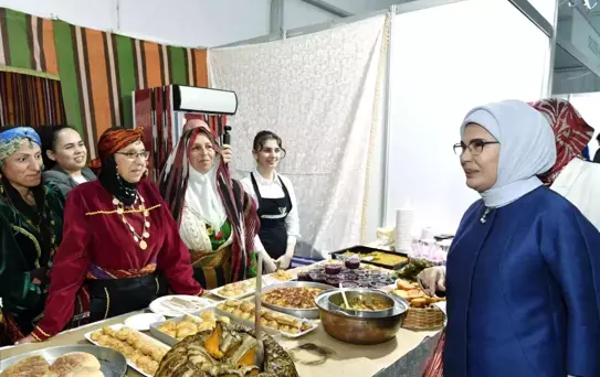 Emine Erdoğan, 5. Rize Gastronomi Günleri'ne katıldı: 'Bu anlamlı buluşma, Rize'nin kültürel hafızasını da geleceğe taşıyan bir adım'