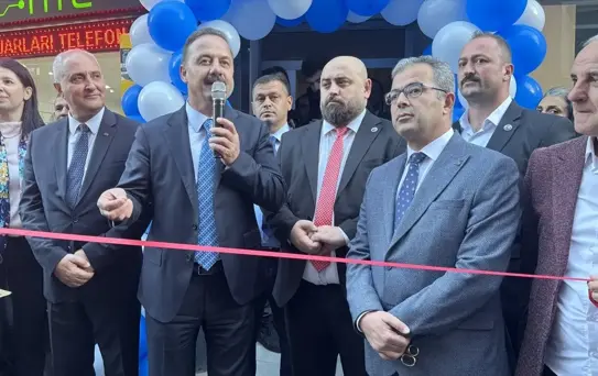 Ağıralioğlu Artvin'de Parti Binasını Açtı