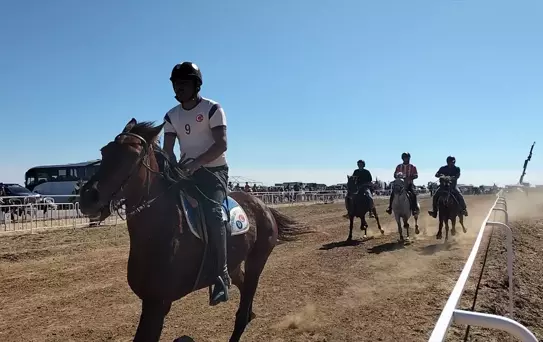 Manavgat'ta Geleneksel Rahvan Yarışları