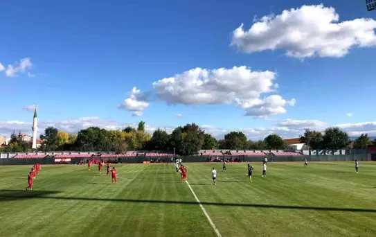 Amatör Lig'de Nefes Kesen Açılış: TKİ Tavşanlı Linyitspor 2-2 Gemlikspor
