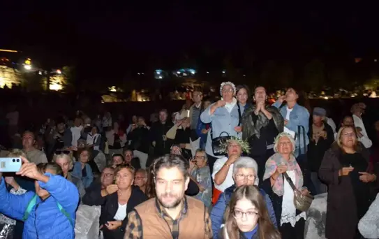 Didim Zeytin Festivali'nde Zeytinyağı Tadım Rekoru Tazelendi
