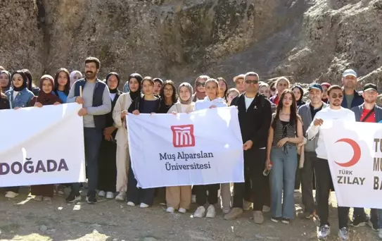 Doğaseverler Kızılağaç Kanyonu'nda